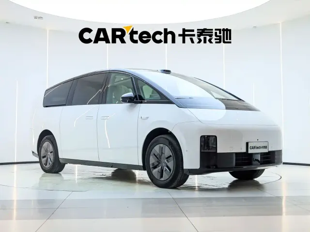 Li Auto Li Auto MEGA 2025 Model Home Family Special Edition — Фото автомобиля 3