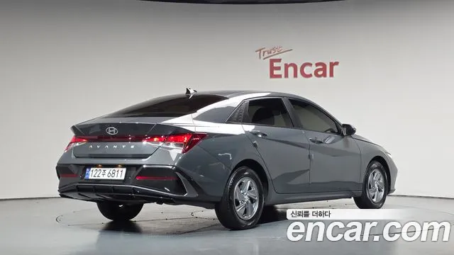 Фотография автомобиля — Hyundai Avante CN7