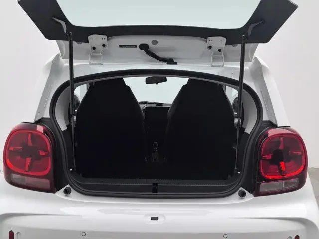 Roewe Clever — Фото автомобиля 16