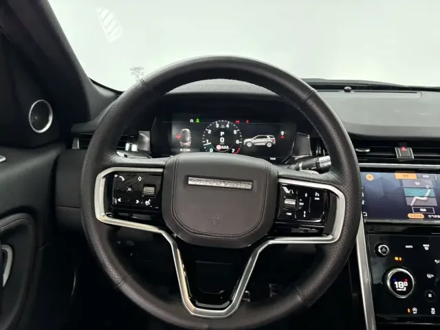 Land Rover Discovery Sport — Фото автомобиля 17