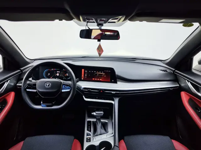 Changan CS35 Plus — Фото автомобиля 11