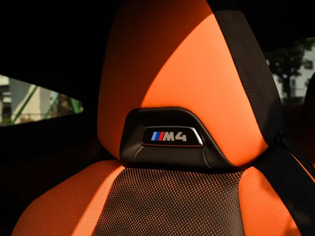BMW M4 — Фото автомобиля 15