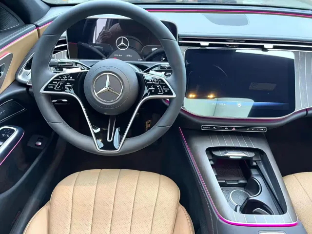 Mercedes-Benz E-Class — Фото автомобиля 8