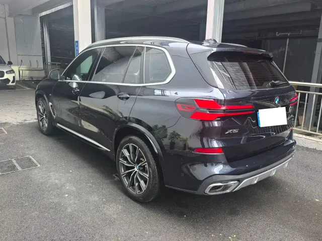 BMW X5 — Фото автомобиля 3