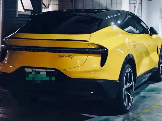 Lotus Eletre — Фото автомобиля 8