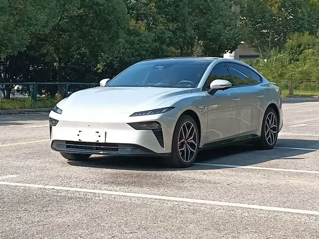 Фотография автомобиля — Dongfeng eπ 007