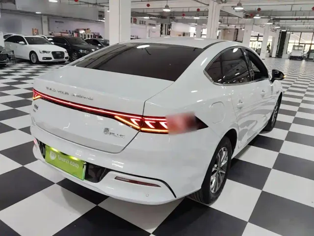 BYD Qin PLUS — Фото автомобиля 6