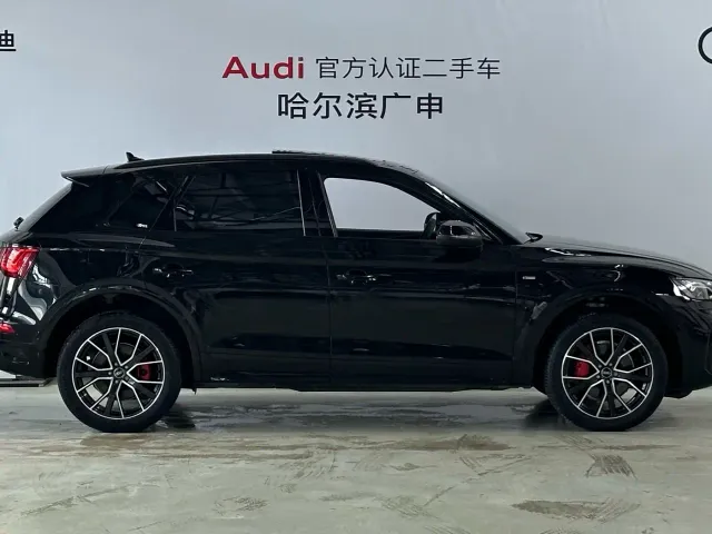 Audi Q5L — Фото автомобиля 5