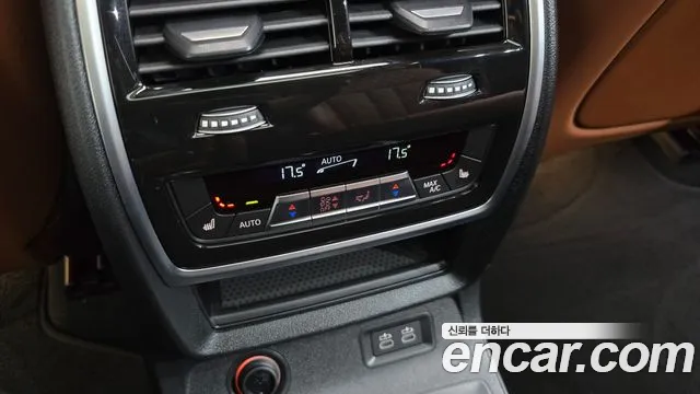 BMW X7 — Фото автомобиля 25