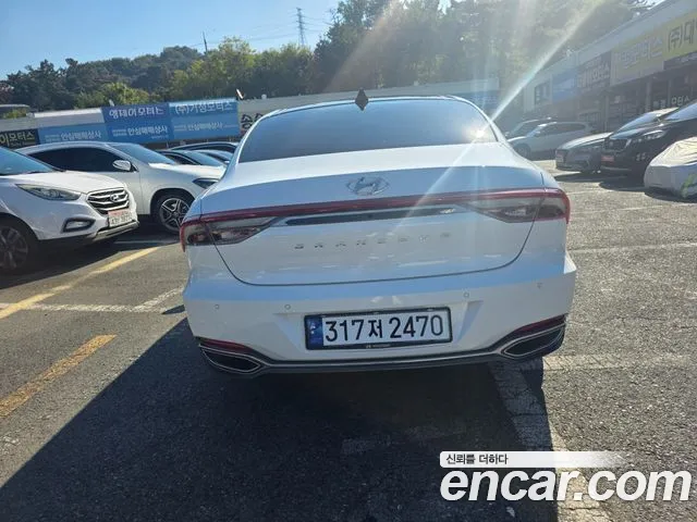 Hyundai Grandeur (New) Hybrid — Фото автомобиля 4