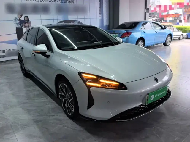 Baojun Xiangjing — Фото автомобиля 3