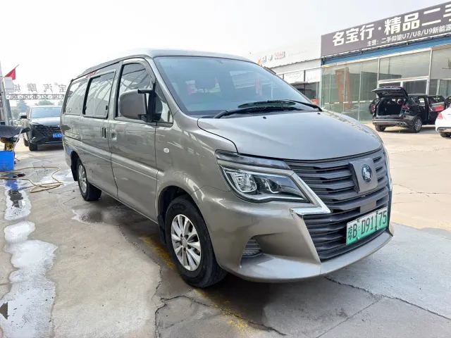 Forthing Lingzhi — Фото автомобиля 3