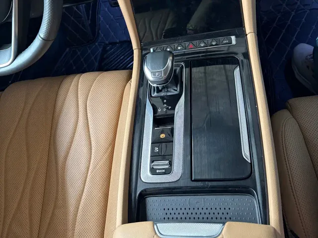 Hongqi H5 — Фото автомобиля 13