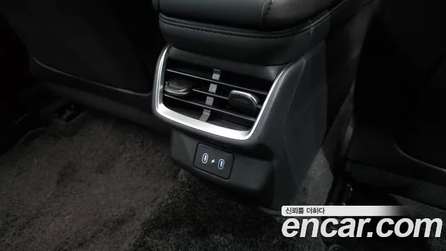 Hyundai Grandeur GN7 — Фото автомобиля 30