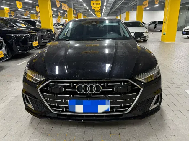 Audi A7L — Фото автомобиля 2