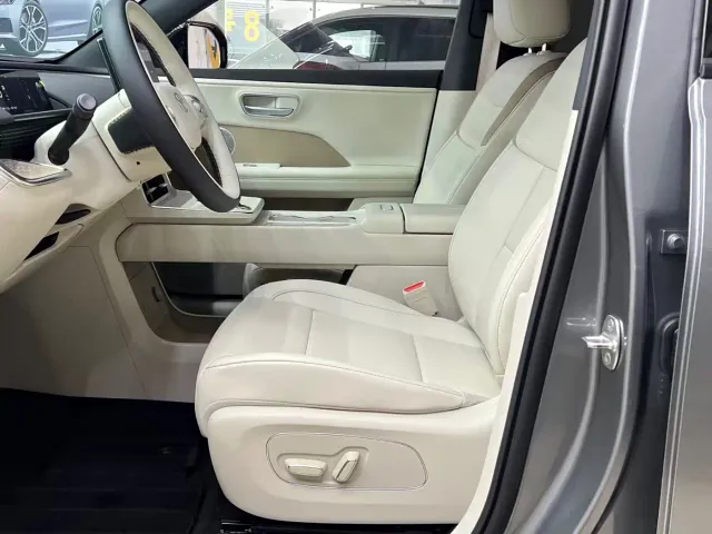 Toyota BoZhi 3X — Фото автомобиля 14