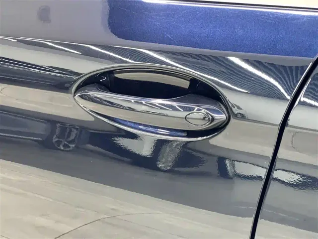 BMW 5 Series — Фото автомобиля 10