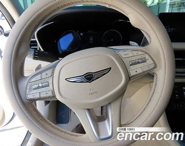 Genesis G70 New — Фото автомобиля 10