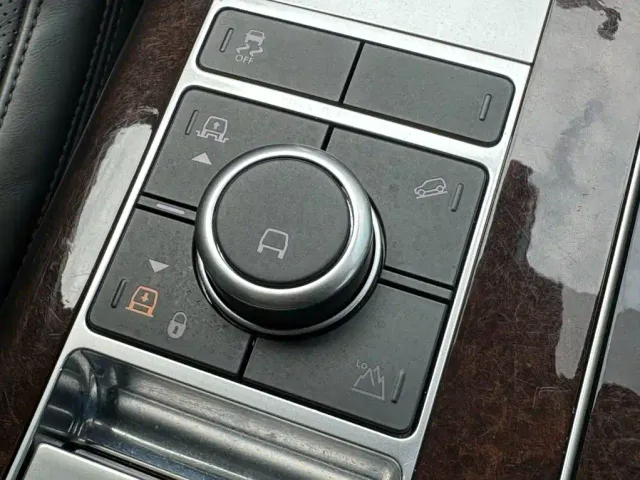 Land Rover Range Rover — Фото автомобиля 18