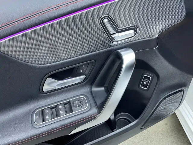 Mercedes-Benz A-Class — Фото автомобиля 10