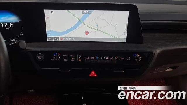 Kia K8 Hybrid — Фото автомобиля 20