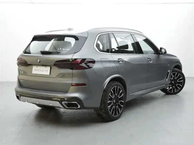 BMW X5 — Фото автомобиля 4