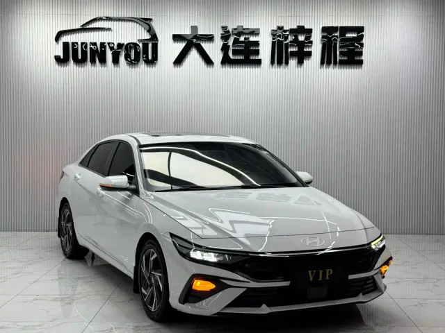 Hyundai Elantra — Фото автомобиля 3