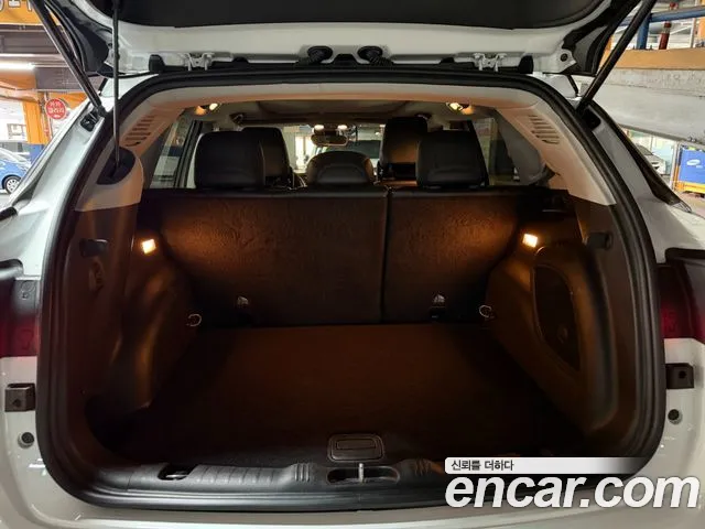 Jeep Compass 2nd Gen — Фото автомобиля 17