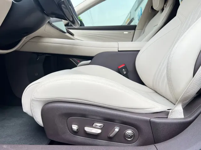 Xiaomi Auto Xiaomi SU7 2026 All-Wheel Drive Edition — Фото автомобиля 8