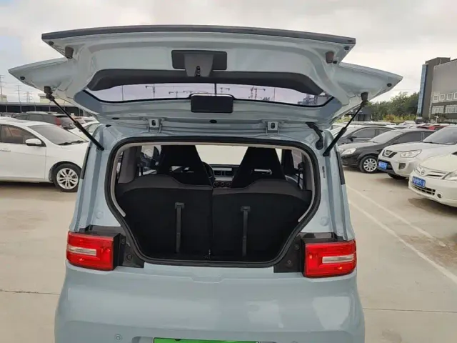 Wuling Hongguang Mini EV — Фото автомобиля 18