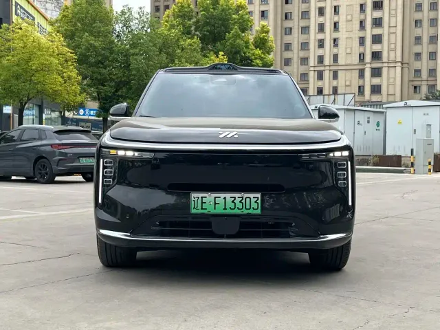 IM Motors LS9 — Фото автомобиля 2