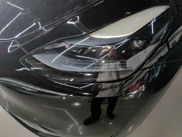 Tesla Model Y — Фото автомобиля 23