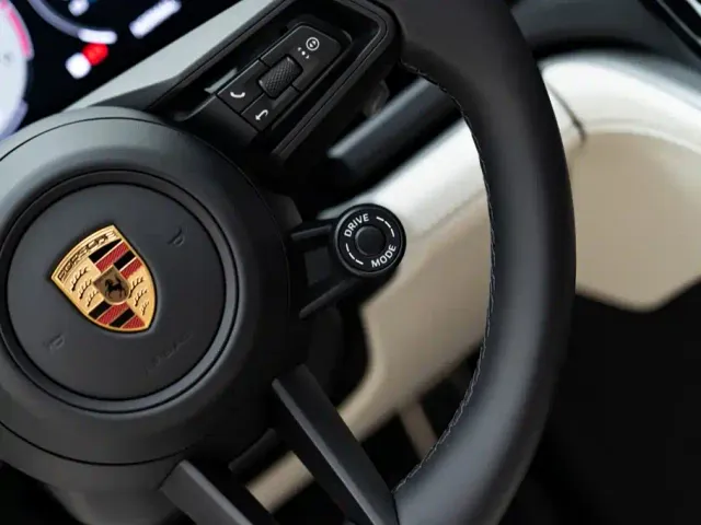 Porsche Panamera — Фото автомобиля 21