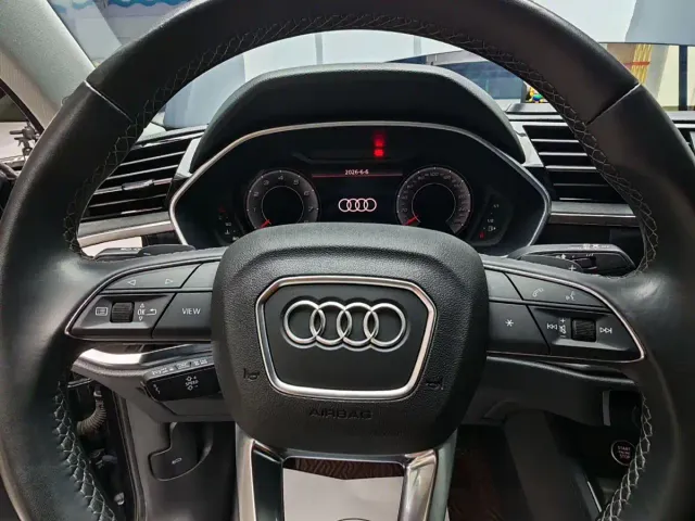 Audi Q3 — Фото автомобиля 13