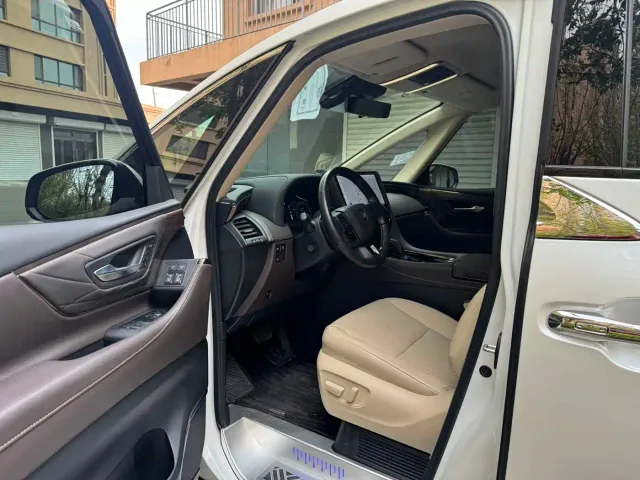Toyota Vellfire — Фото автомобиля 5