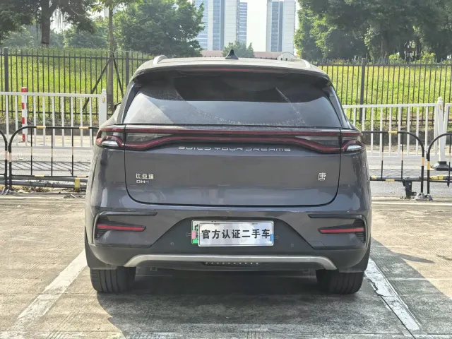 BYD Tang — Фото автомобиля 17
