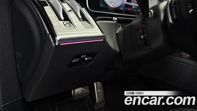 Mercedes-Benz S-Class — Фото автомобиля 24