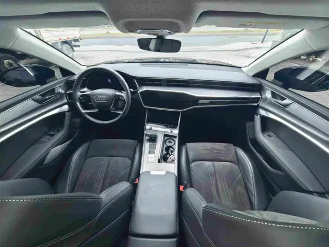 Audi A7L — Фото автомобиля 5