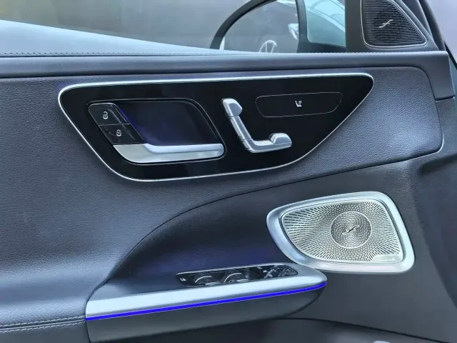 Mercedes-Benz C-Class — Фото автомобиля 12