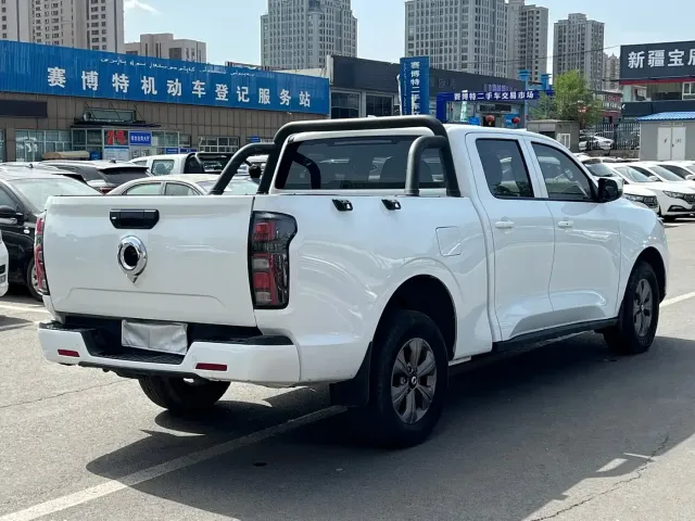 Great Wall Poer — Фото автомобиля 9