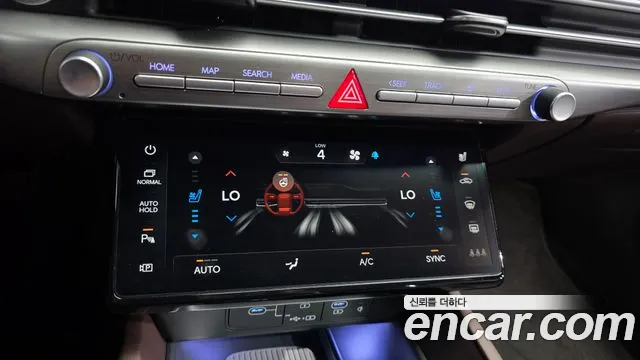Hyundai Grandeur Grandeur (GN7) 2.5 Бензин 2WD — Фото автомобиля 24