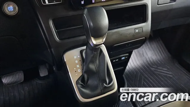 Hyundai Staria Staria L3.5 Карго 5 мест — Фото автомобиля 9