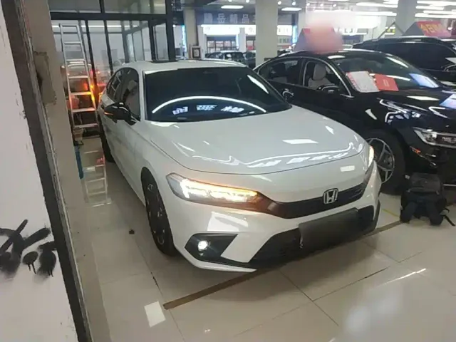 Honda Civic — Фото автомобиля 3