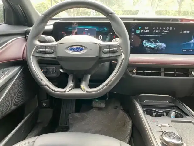 Ford Mondeo — Фото автомобиля 12