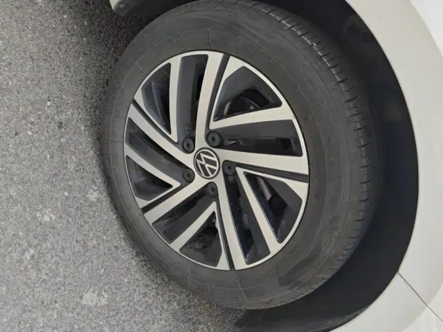 Volkswagen Lavida — Фото автомобиля 6