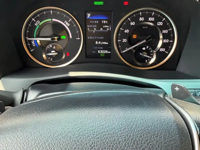 Toyota Alphard — Фото автомобиля 14