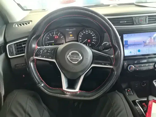 Nissan Qashqai — Фото автомобиля 10