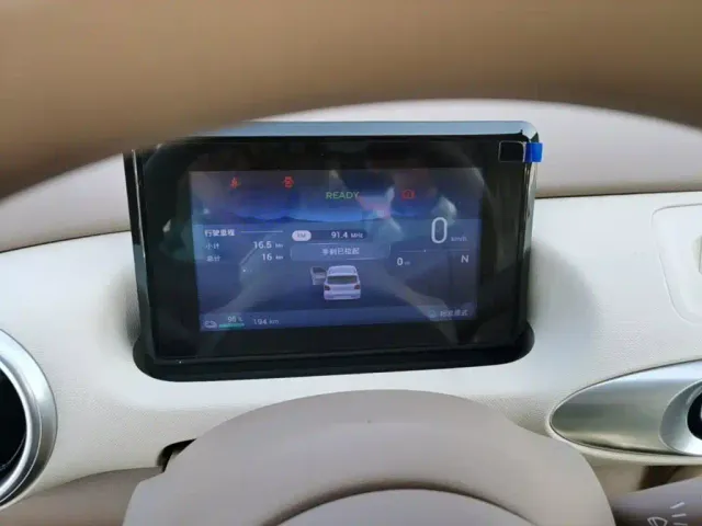 Wuling Hongguang Mini EV — Фото автомобиля 11