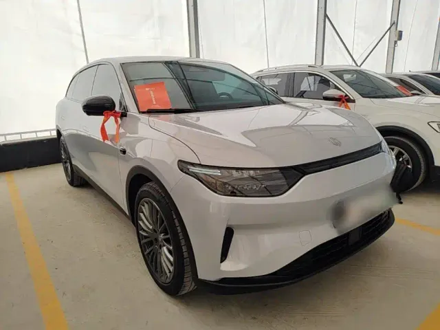Leapmotor C11 — Фото автомобиля 3