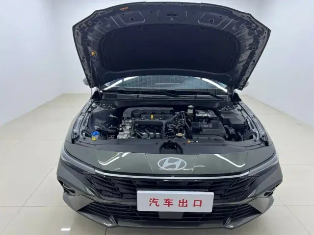 Hyundai Elantra — Фото автомобиля 7